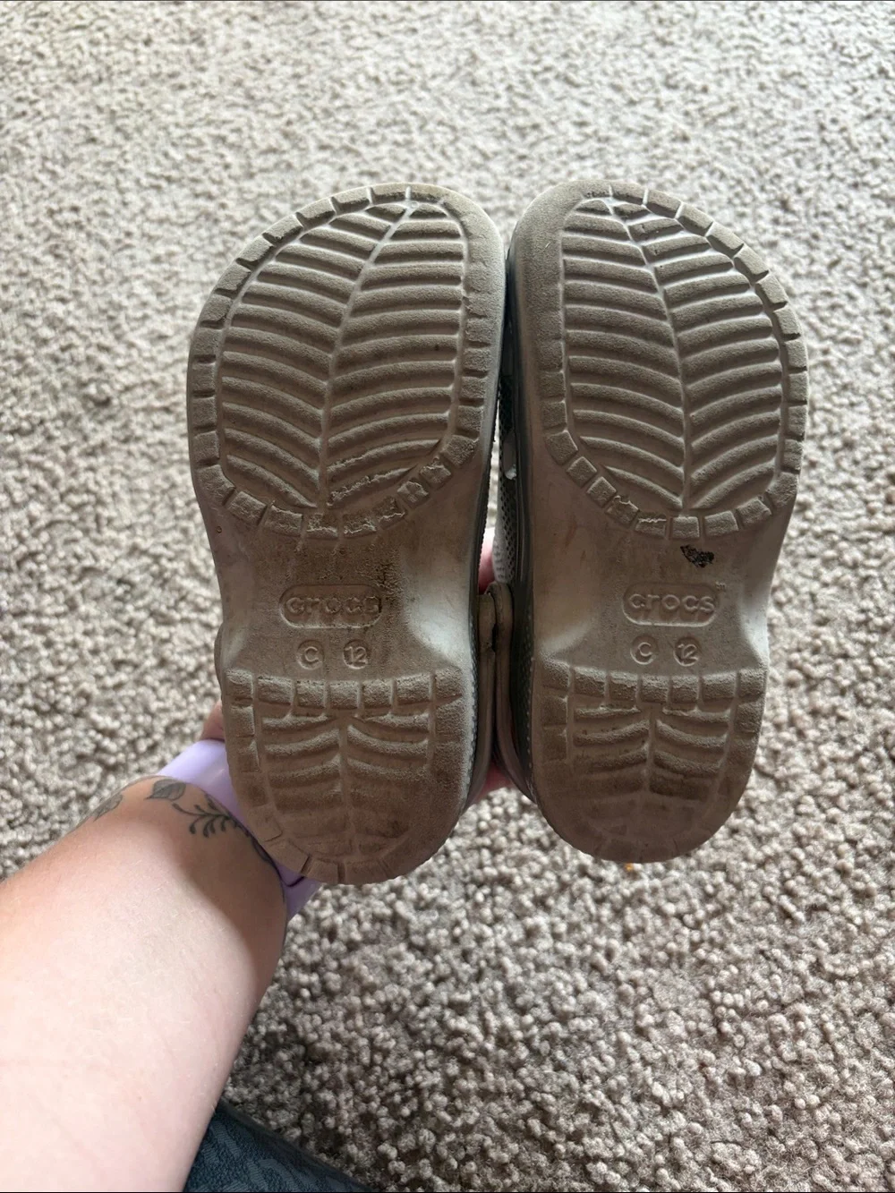 CROCS comfortable silver